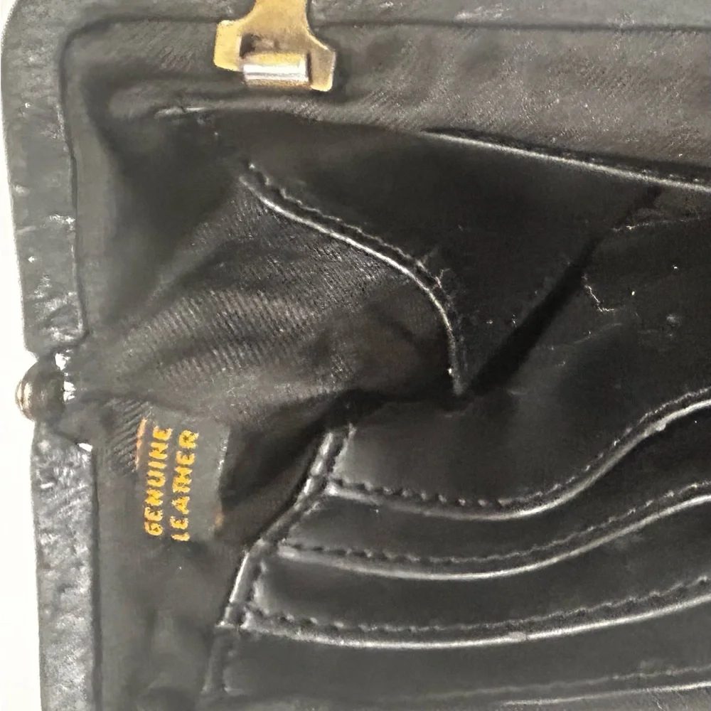 Chic Black Leather Clutch shoulder bag kiss close chain minimalist quiet wealth